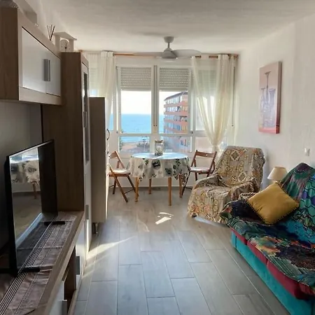 Apartment Con Vistas Al Mar. *