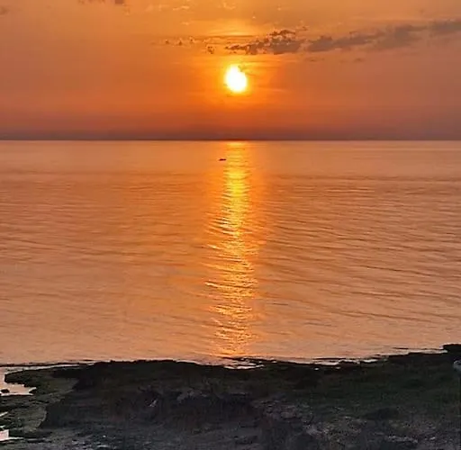 Apartamento Con Vistas Al Mar. *