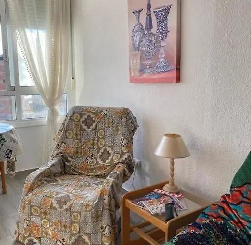 Con Vistas Al Mar. *